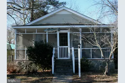 809 Bancroft Ave, Colonial Beach, VA 22443 - Photo 1