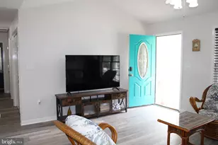 418 Lincoln Ave, Colonial Beach, VA 22443 - Photo 8