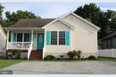 418 Lincoln Avenue, Colonial Beach, VA 22443 - Photo 2