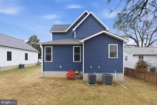 126 4th St, Colonial Beach, VA 22443 - Photo 8