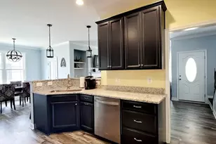 126 4th St, Colonial Beach, VA 22443 - Photo 10