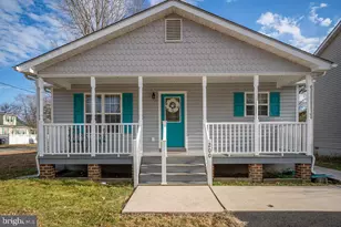 200 5th St, Colonial Beach, VA 22443 - Photo 2