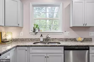 109 12th St, Colonial Beach, VA 22443 - Photo 2