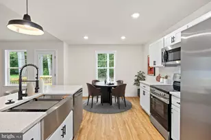 736 Circle Ln, Colonial Beach, VA 22443 - Photo 6