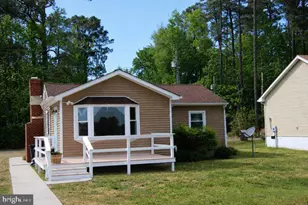508 Latane Dr, Colonial Beach, VA 22443 - Photo 4