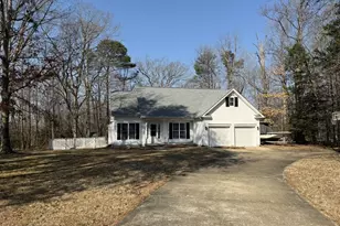 2492 N Independence Dr, Montross, VA 22520 - Photo 2