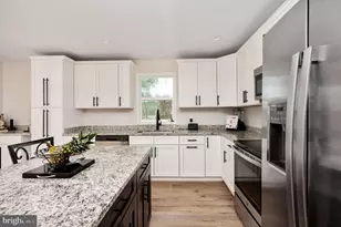 669 Lakeview Dr, Colonial Beach, VA 22443 - Photo 28