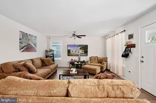 669 Lakeview Dr, Colonial Beach, VA 22443 - Photo 12