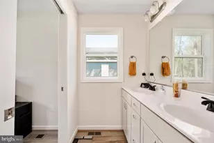 669 Lakeview Dr, Colonial Beach, VA 22443 - Photo 16