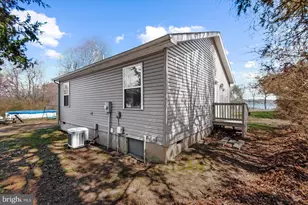 1223 Shore Dr, Colonial Beach, VA 22443 - Photo 24