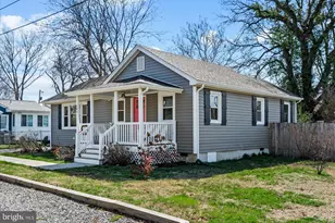 106 Jefferson St, Colonial Beach, VA 22443 - Photo 2