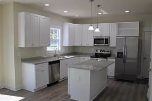 43 Lee St, Montross, VA 22520 - Photo 2