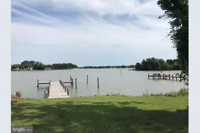 660 Shore Drive, Colonial Beach, VA 22443 - Photo 2