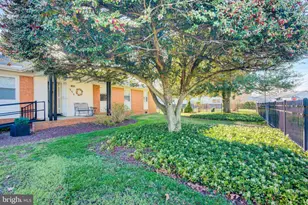 946 Bryant Ave, Colonial Beach, VA 22443 - Photo 4