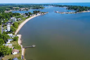 162 Shore Dr, Colonial Beach, VA 22443 - Photo 2