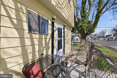 31 Bancroft Avenue, Colonial Beach, VA 22443 - Photo 2