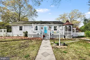 3400 Riverview Dr, Colonial Beach, VA 22443 - Photo 2