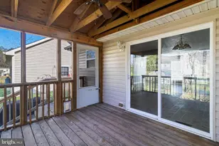 140 Greenway Dr, Colonial Beach, VA 22443 - Photo 12