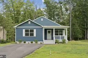 16 Placid Rd, Colonial Beach, VA 22443 - Photo 2