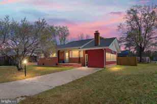 160 12th St, Colonial Beach, VA 22443 - Photo 2