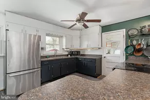 160 12th St, Colonial Beach, VA 22443 - Photo 16