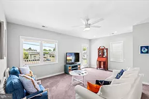 221 Wilder Ave, Colonial Beach, VA 22443 - Photo 10