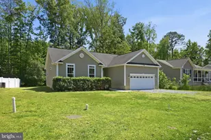 188 Nicholson Dr, Colonial Beach, VA 22443 - Photo 2