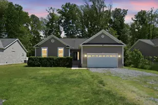 188 Nicholson Dr, Colonial Beach, VA 22443 - Photo 1