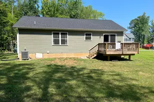 346 Brooks Dr, Colonial Beach, VA 22443 - Photo 4