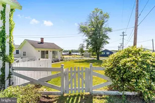 312 Madison St, Colonial Beach, VA 22443 - Photo 16
