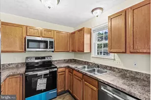 321 3rd St, Colonial Beach, VA 22443 - Photo 16