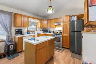 360 Cedar Ln, Colonial Beach, VA 22443 - Photo 28