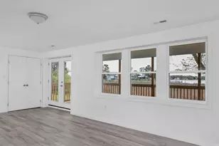 1058 Shore Dr, Colonial Beach, VA 22443 - Photo 10
