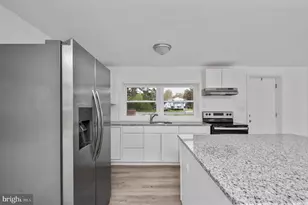 1058 Shore Dr, Colonial Beach, VA 22443 - Photo 18