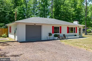 141 Fort King Dr, Colonial Beach, VA 22443 - Photo 2