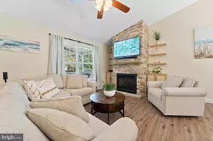 305 Cedar Ln, Colonial Beach, VA 22443 - Photo 6