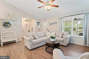 305 Cedar Ln, Colonial Beach, VA 22443 - Photo 10