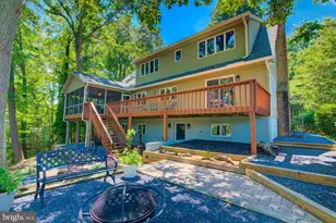 579 Bay Pointe Dr, Montross, VA 22520 - Photo 2