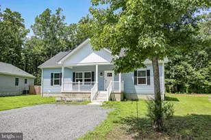 1129 Albrough Blvd, Colonial Beach, VA 22443 - Photo 2