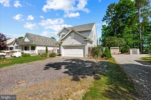 360 4th St, Colonial Beach, VA 22443 - Photo 4