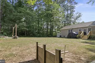 262 Rolando Dr, Colonial Beach, VA 22443 - Photo 10