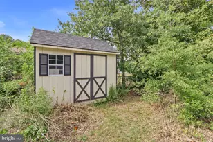 434 Mattox Ave, Colonial Beach, VA 22443 - Photo 32