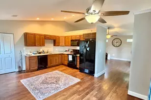 59 W Potomac Dr, Colonial Beach, VA 22443 - Photo 6