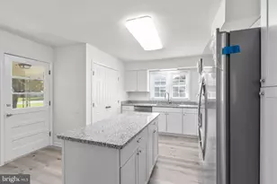 333 Santa Maria Ave, Colonial Beach, VA 22443 - Photo 16
