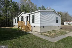 332 Morris Ln, Montross, VA 22520 - Photo 2