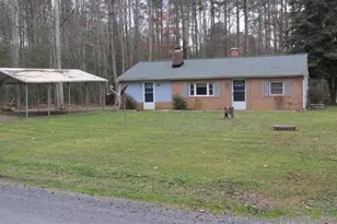 253 Shorewood Dr, Colonial Beach, VA 22443 - Photo 1