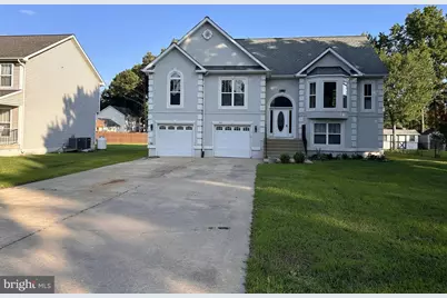 203 Forest Avenue, Colonial Beach, VA 22443 - Photo 2