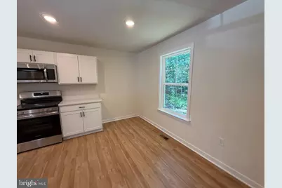 387 Forest Grove Ave, Colonial Beach, VA 22443 - Photo 6
