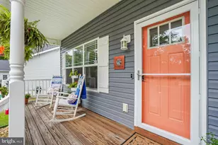 21 10th St, Colonial Beach, VA 22443 - Photo 4