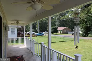 41 Mt Vernon Dr, Colonial Beach, VA 22443 - Photo 4